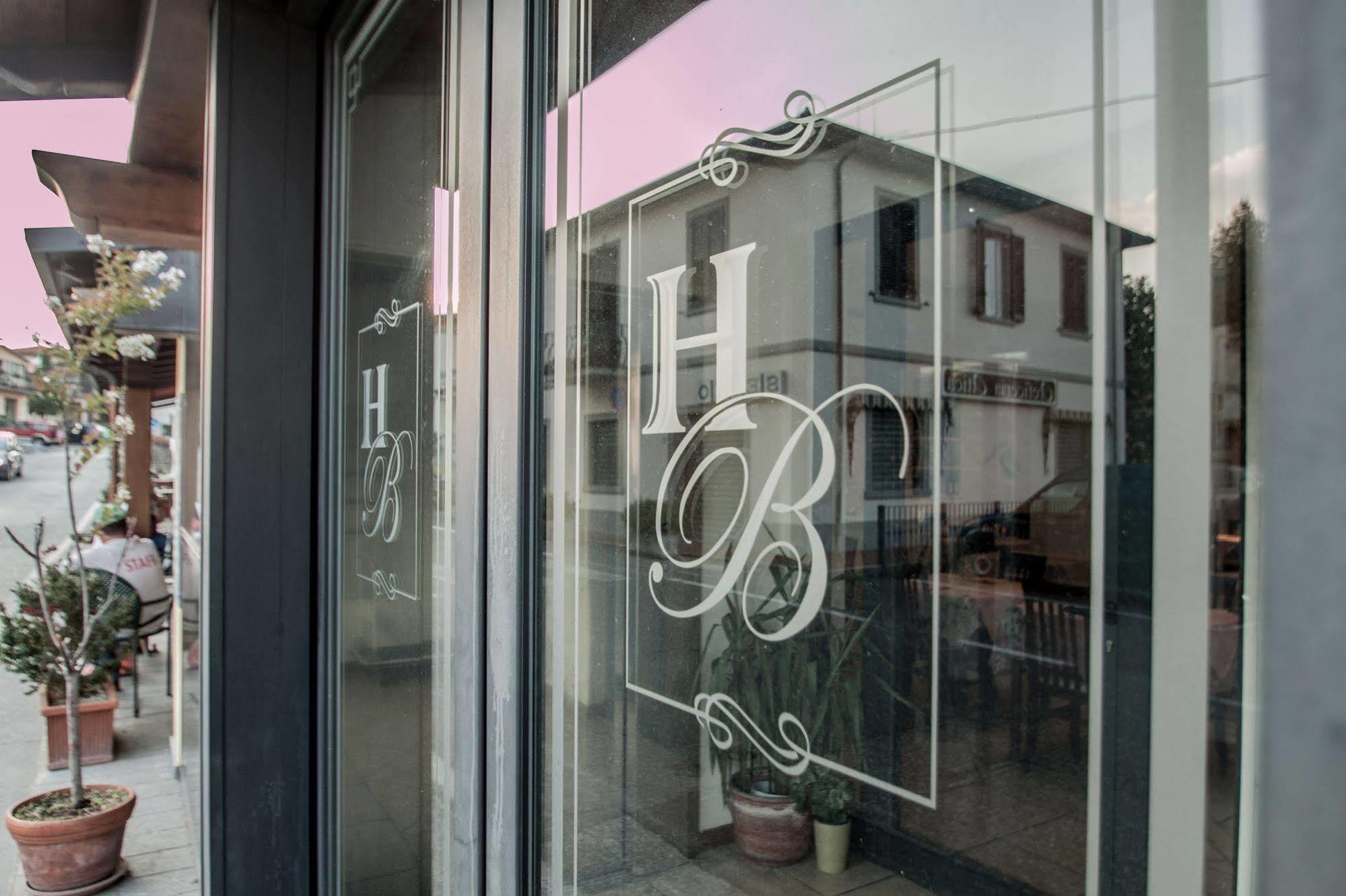 Hotel Ristorante Bertolini Piazza al Serchio Buitenkant foto